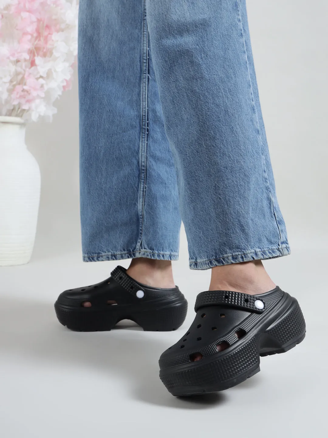 Black PU Block Slip-On Clogs (TC-RS4204-BLK)