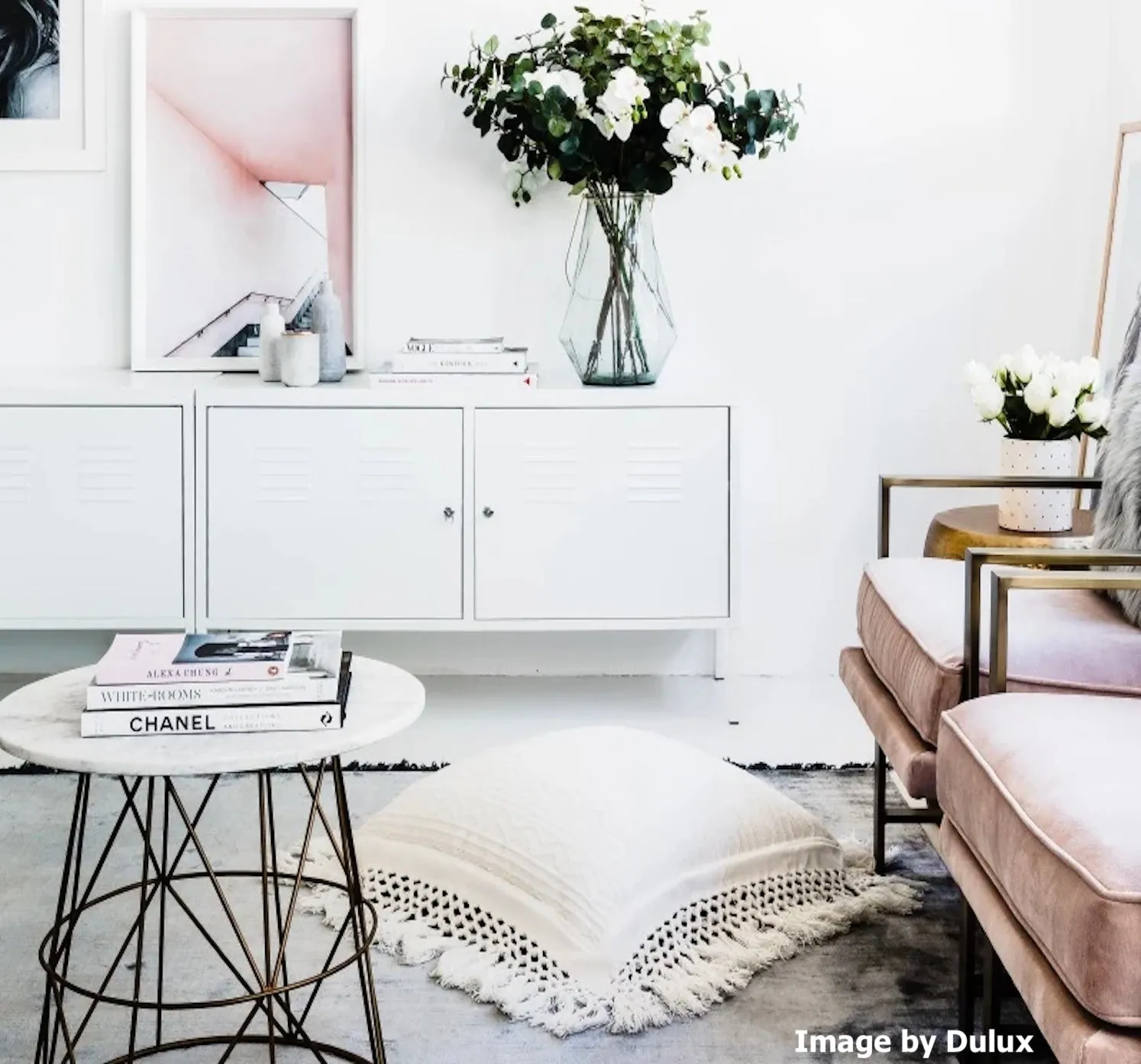 Dulux Vivid White