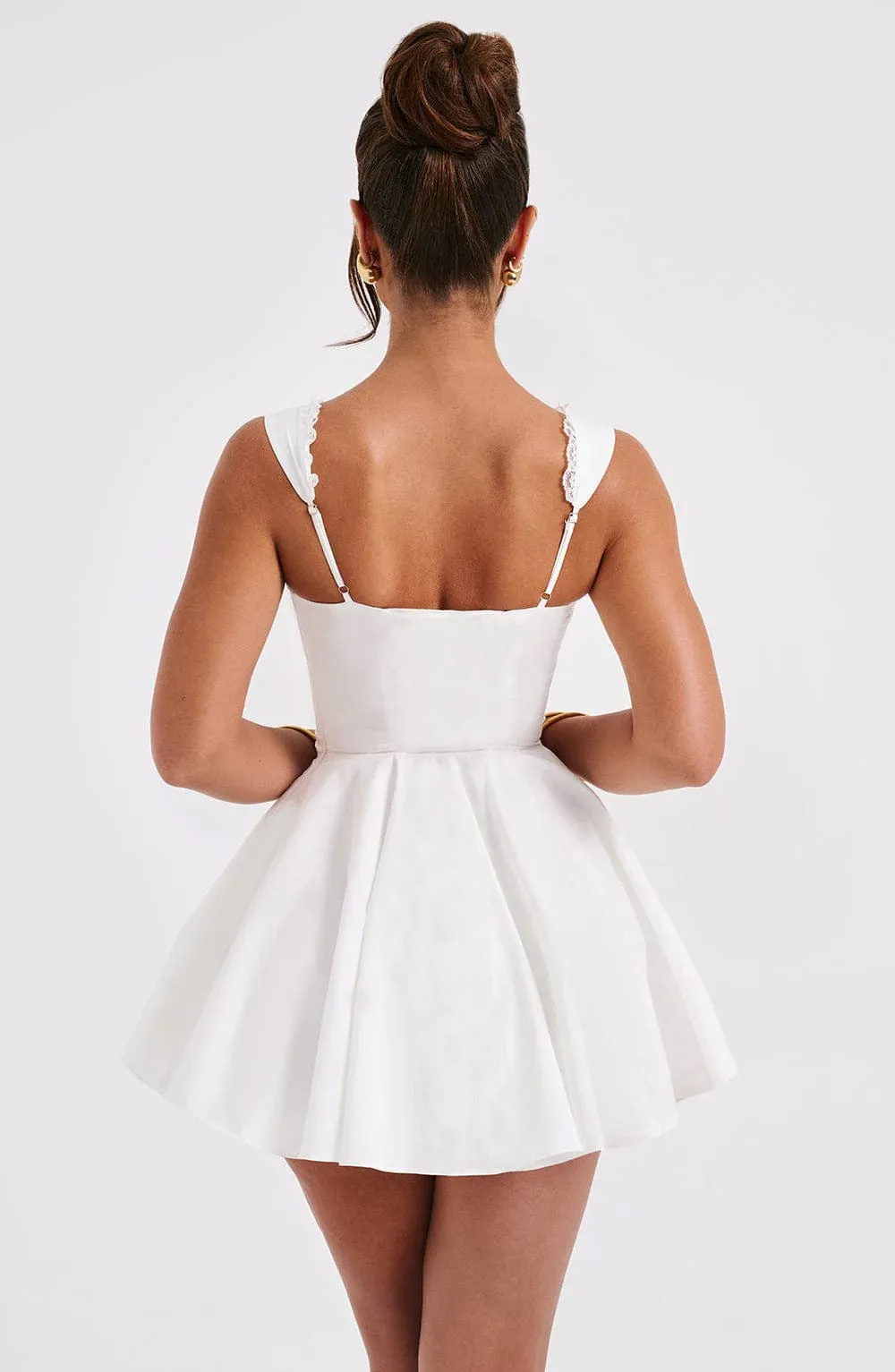 Enchanting Lace-Trimmed A-Line Dress with Flirty V-Neck Design