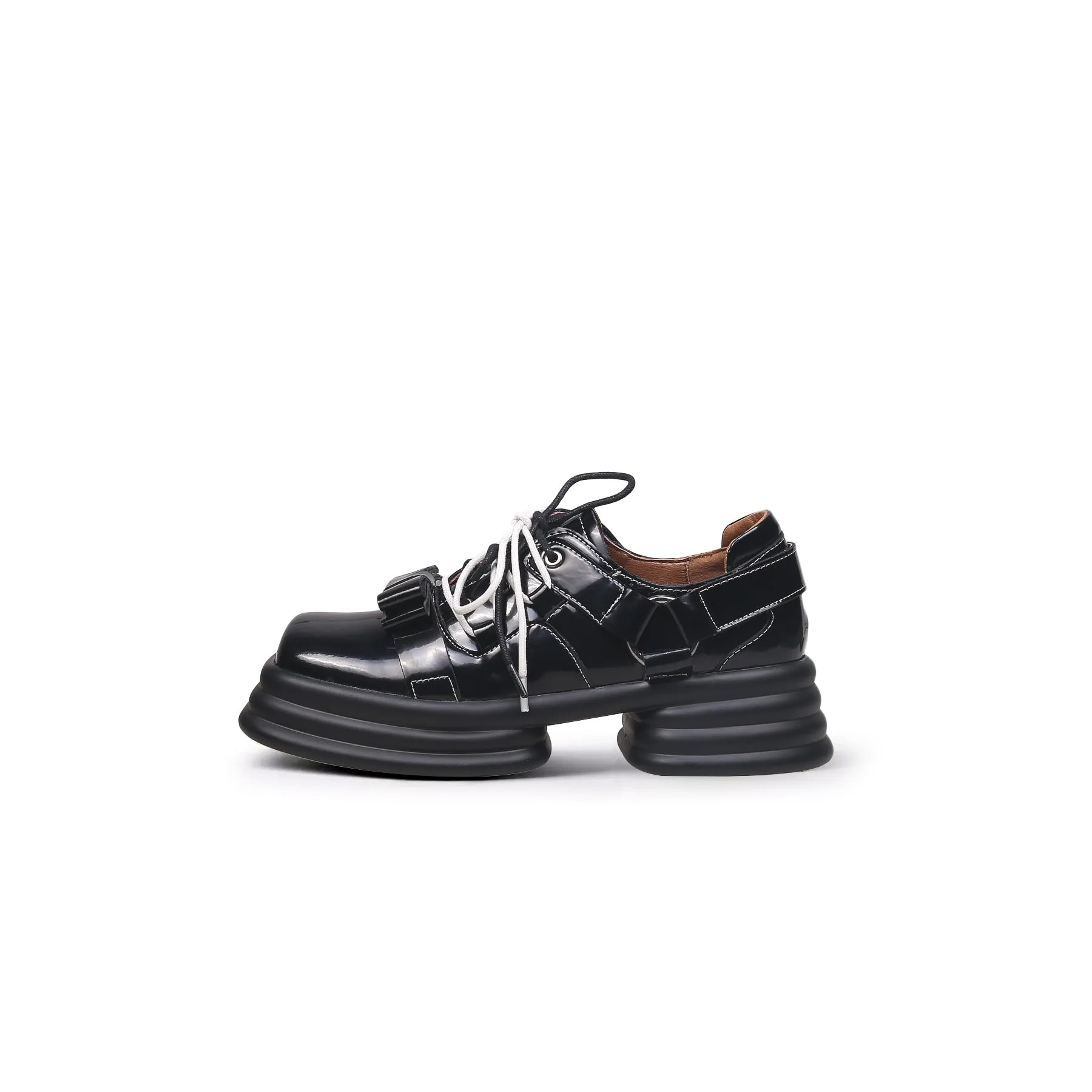 Glossy Leather Bow Upper Sneaker Black