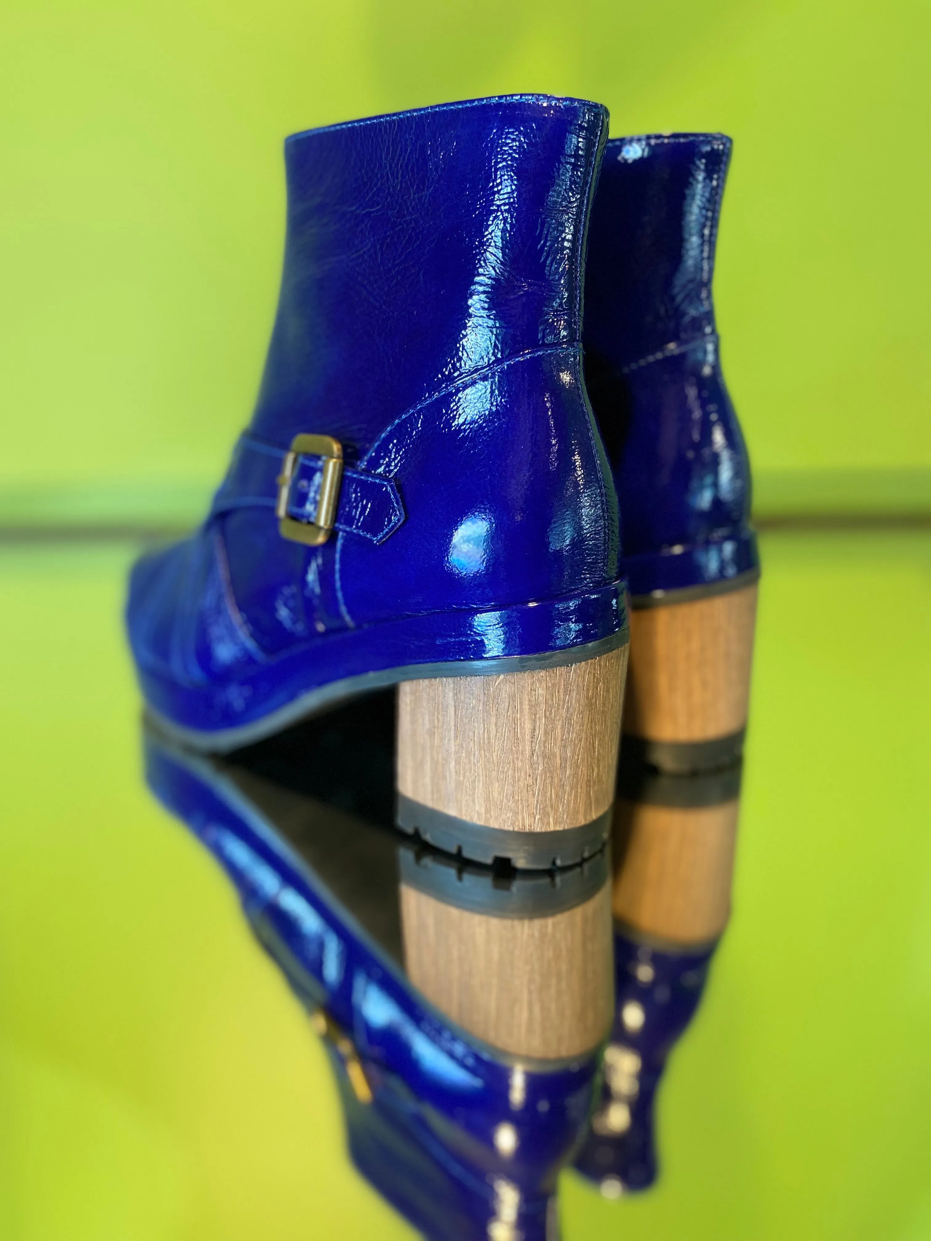 KR1801 Blue patent