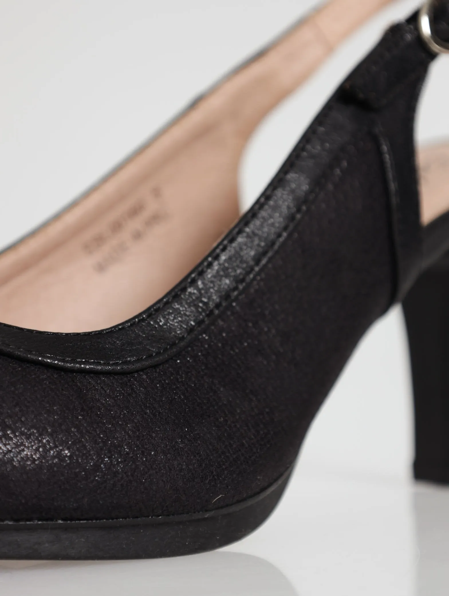 Ladies Soft Phoebe Crackle Heel - Black