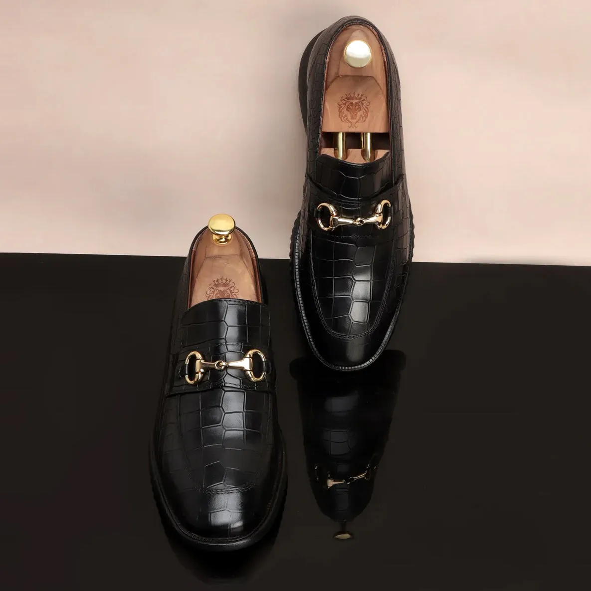 Light Weight Flat Loafer in Black Deep Cut Leather