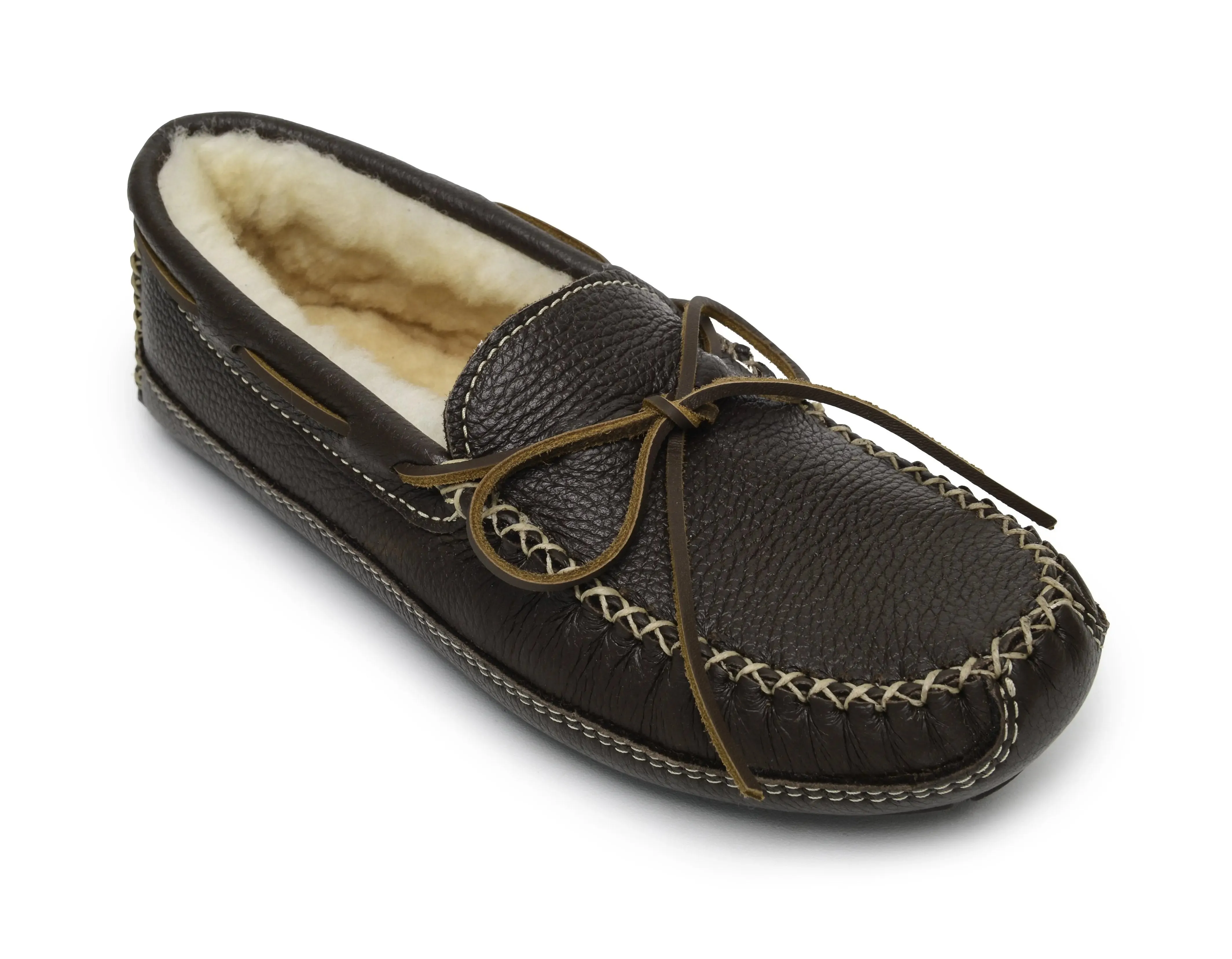 Men’s Minnetonka Sheepskin Moose – Ultimate Warmth & Cozy Comfort