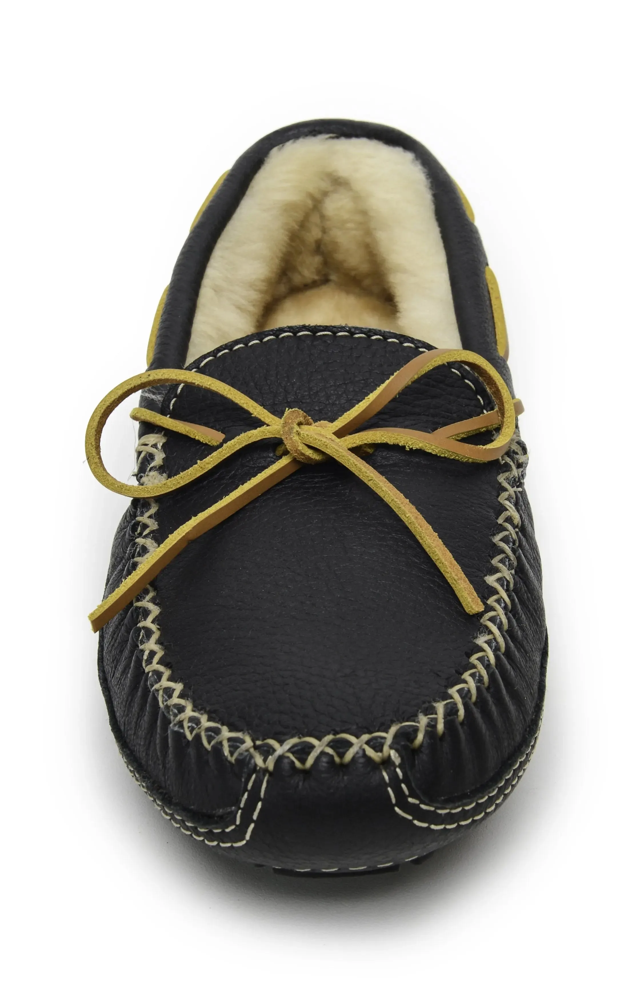 Men’s Minnetonka Sheepskin Moose – Ultimate Warmth & Cozy Comfort