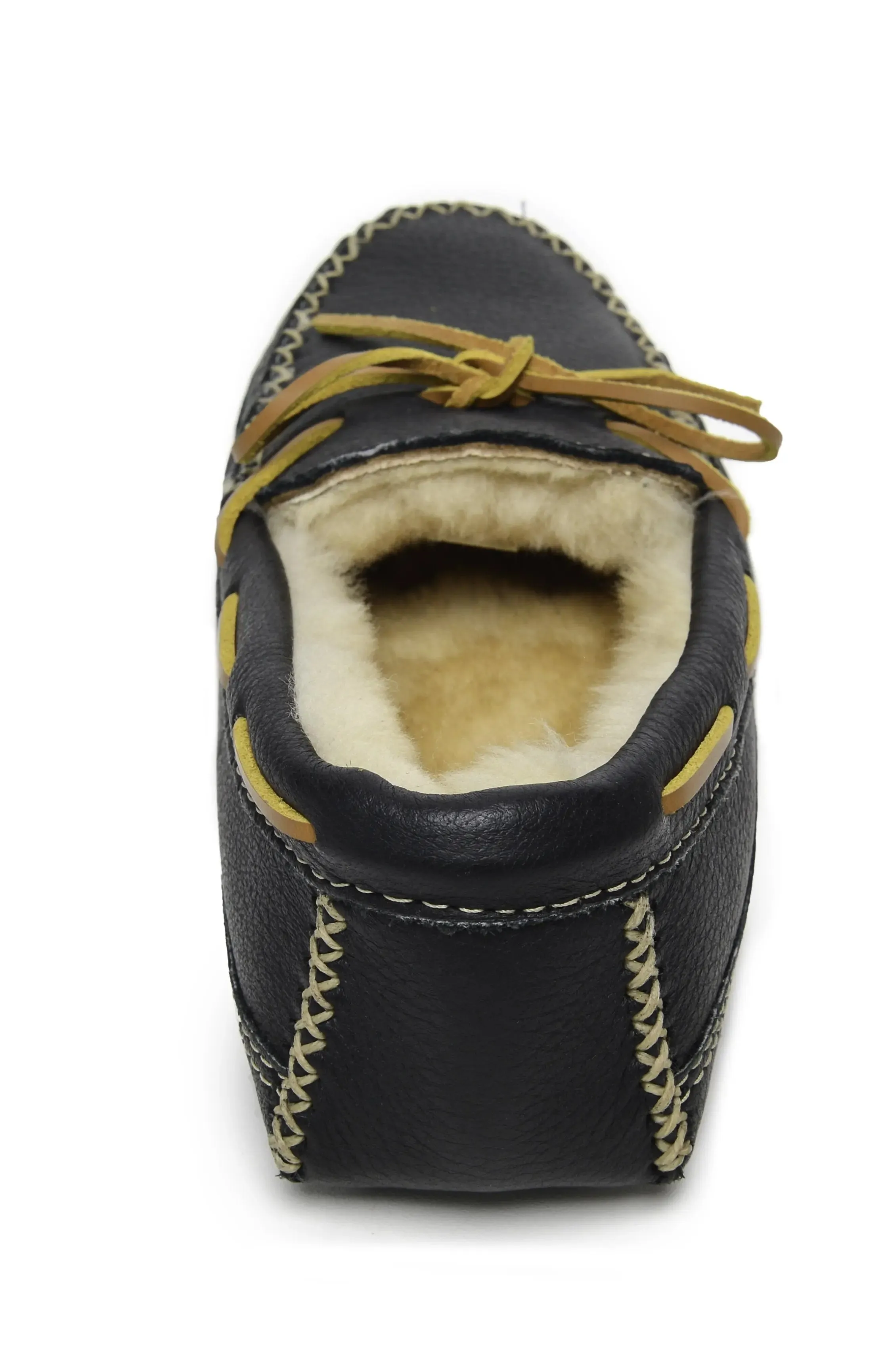 Men’s Minnetonka Sheepskin Moose – Ultimate Warmth & Cozy Comfort