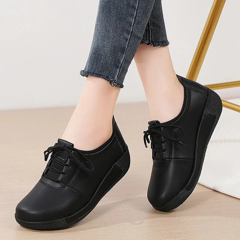 Moccasin footwear for women