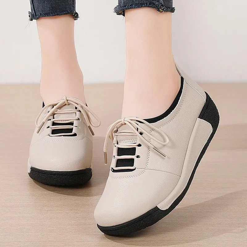 Moccasin footwear for women