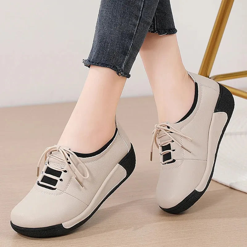 Moccasin footwear for women