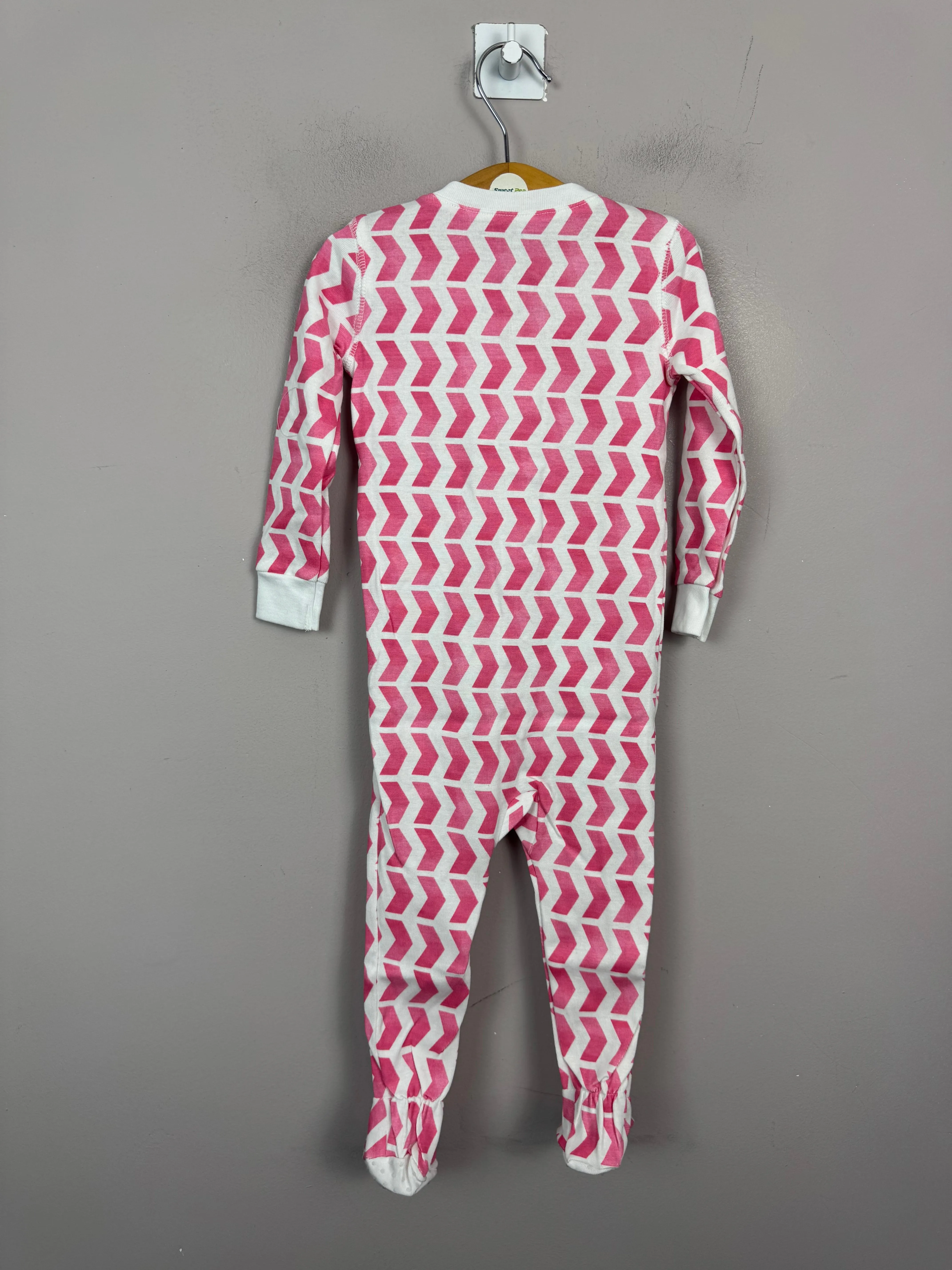 Primary Organic Sleepsuit - Pink Chevron (new) 0-3m, 9-12m, 12-18m bnwt
