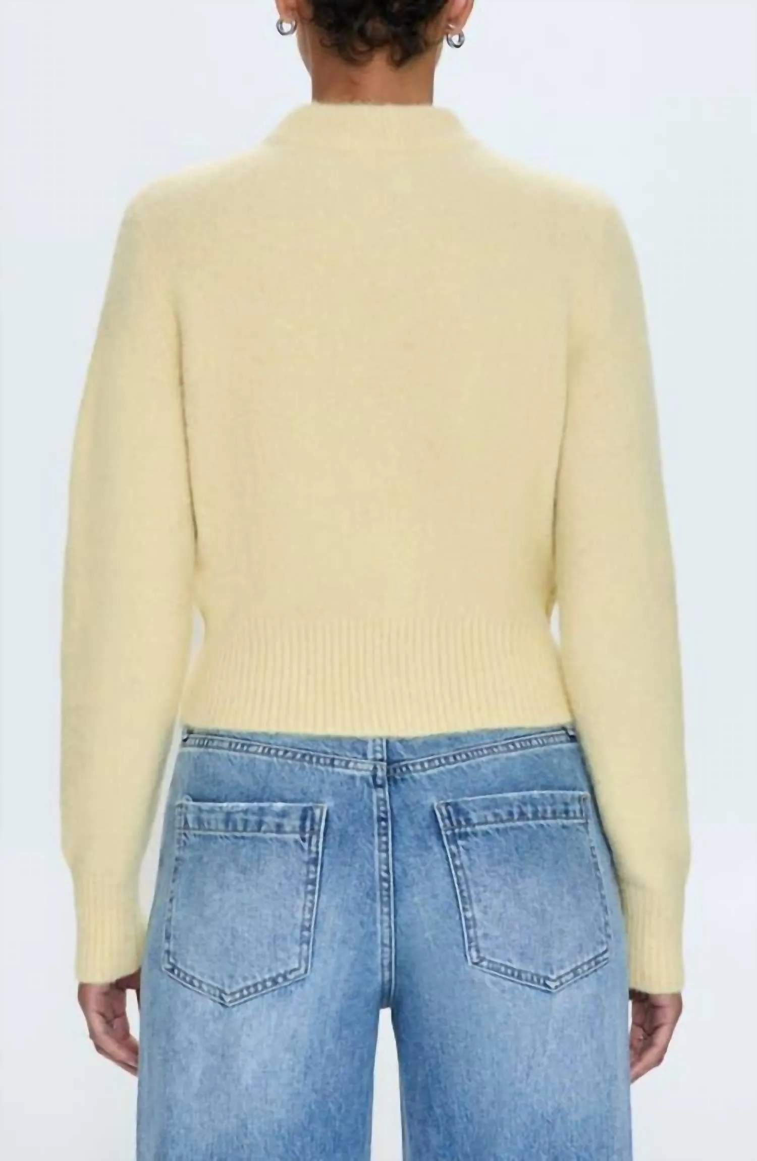 Sara Shrunken Crewneck Sweater In Pale Yellow