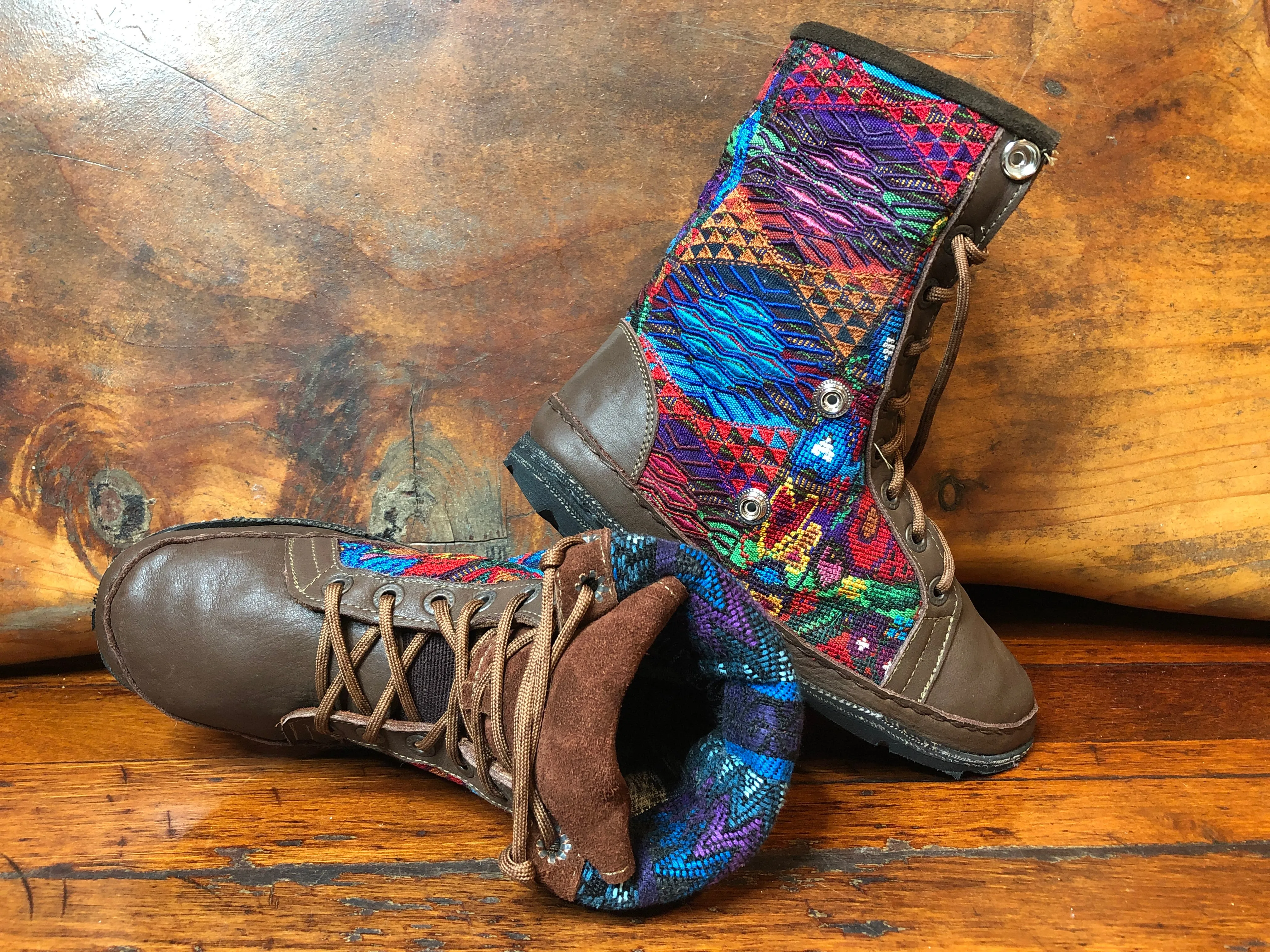 Size 38 Deluxe Desert Boots - Aztec Fiesta