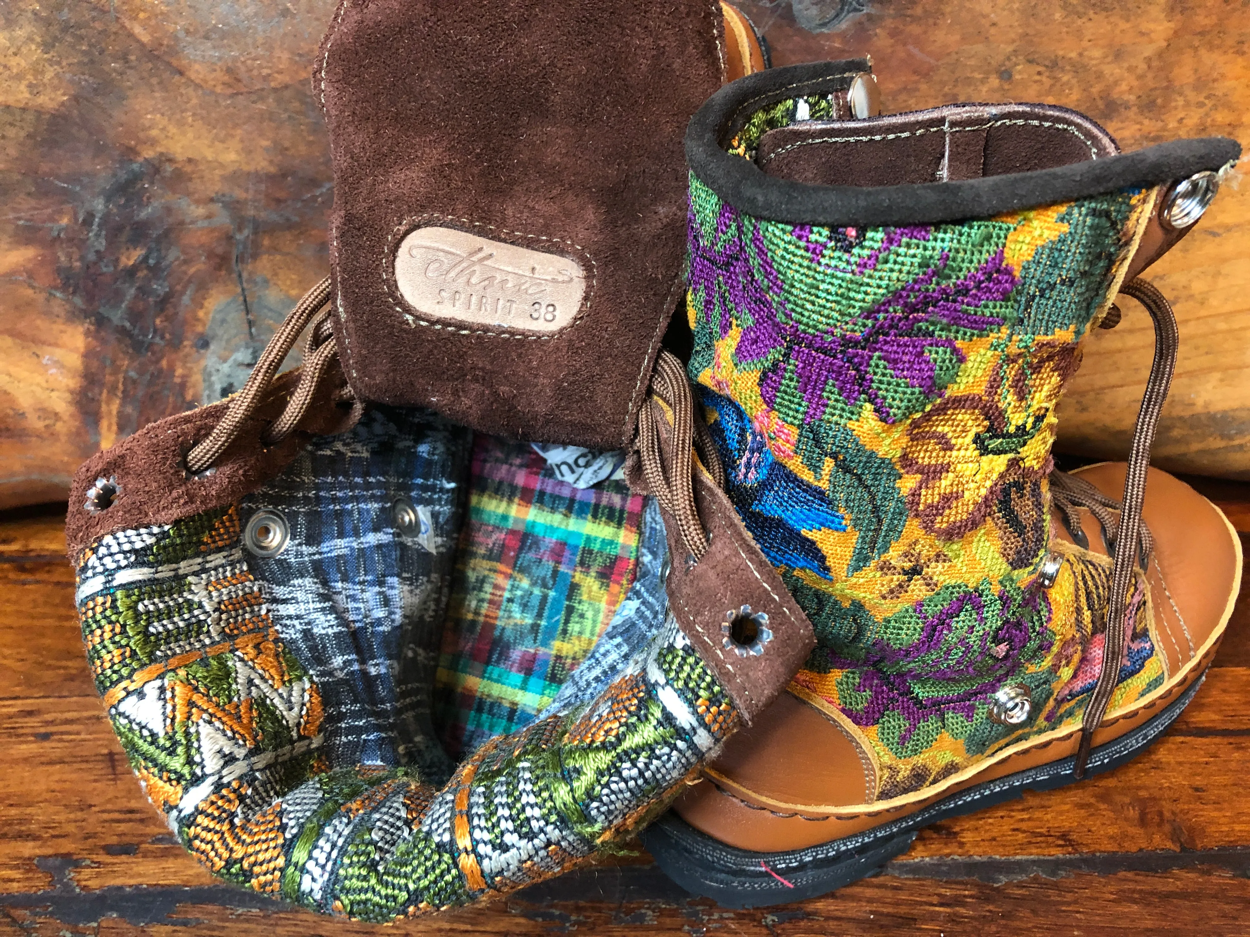 Size 38 Deluxe Desert Boots - Mustard Garden of Birds