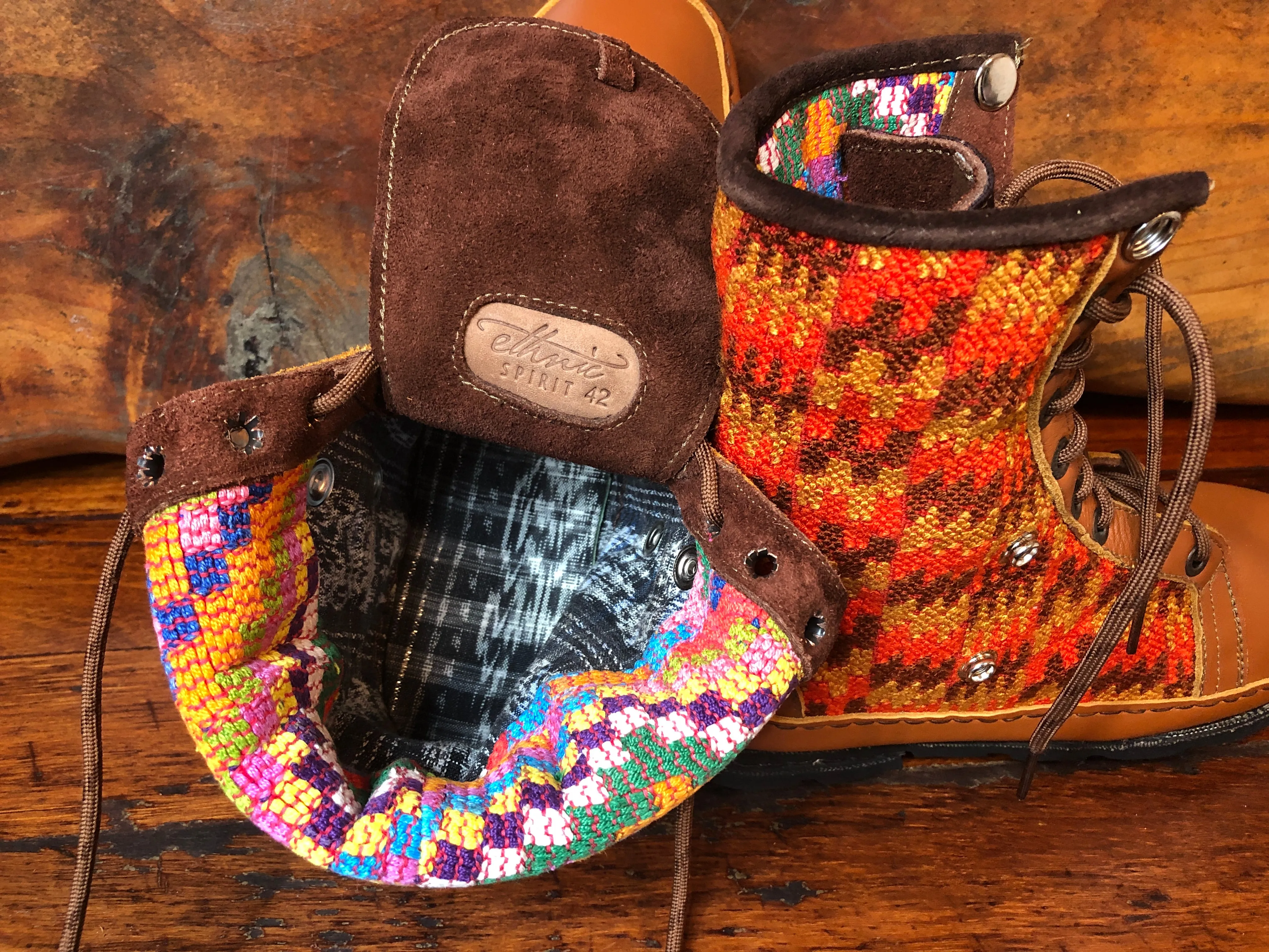 Size 42 Deluxe Desert Boots - Autumn Hues