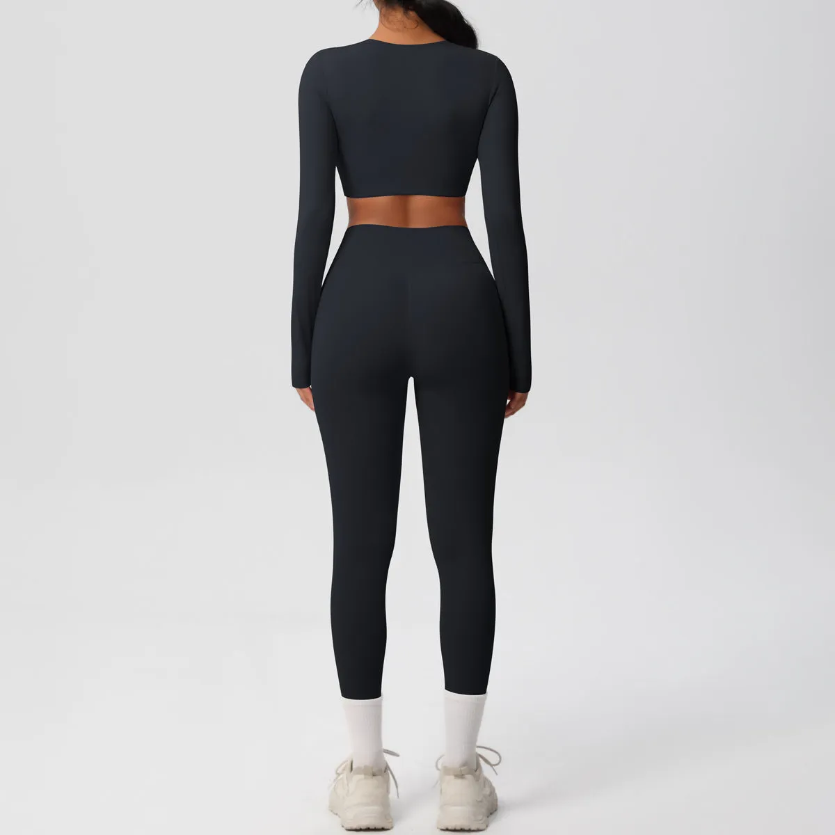 Sleek Long-Sleeve Yoga and Fitness Two-Piece Set for Active Comfort