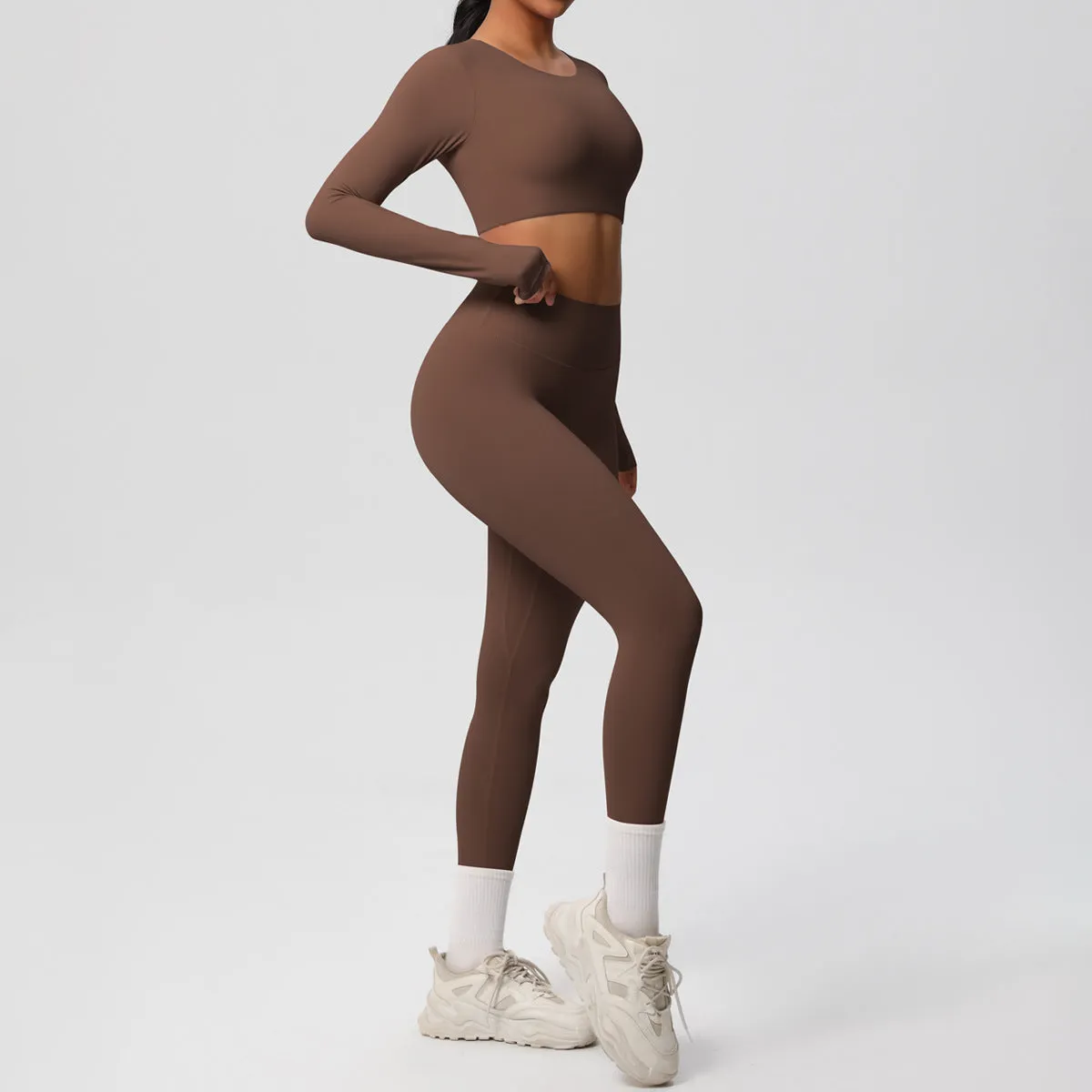 Sleek Long-Sleeve Yoga and Fitness Two-Piece Set for Active Comfort