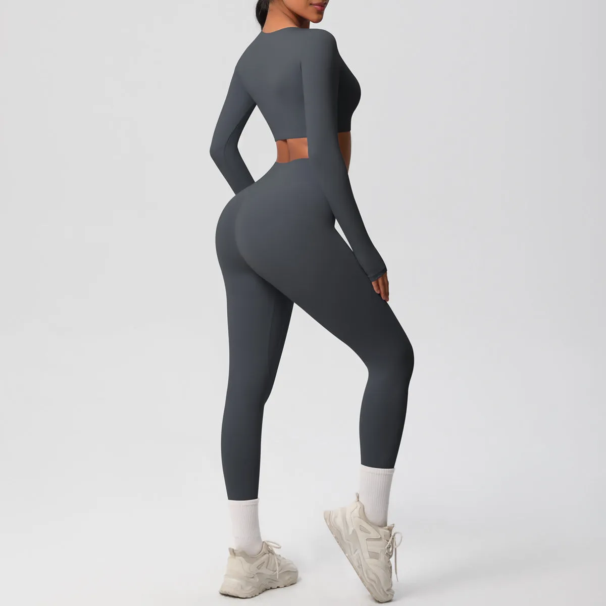 Sleek Long-Sleeve Yoga and Fitness Two-Piece Set for Active Comfort