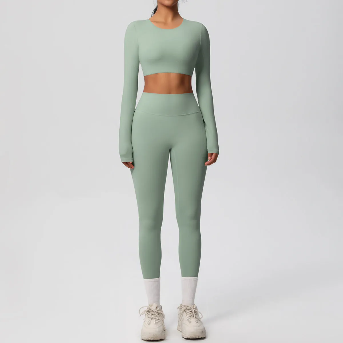 Sleek Long-Sleeve Yoga and Fitness Two-Piece Set for Active Comfort