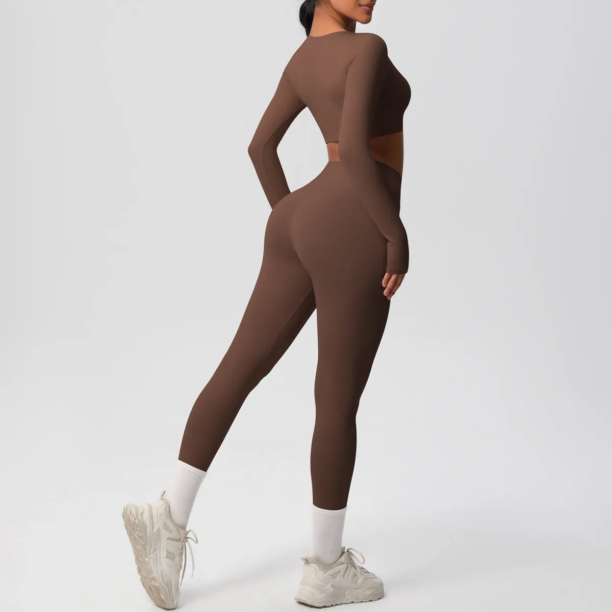 Sleek Long-Sleeve Yoga and Fitness Two-Piece Set for Active Comfort