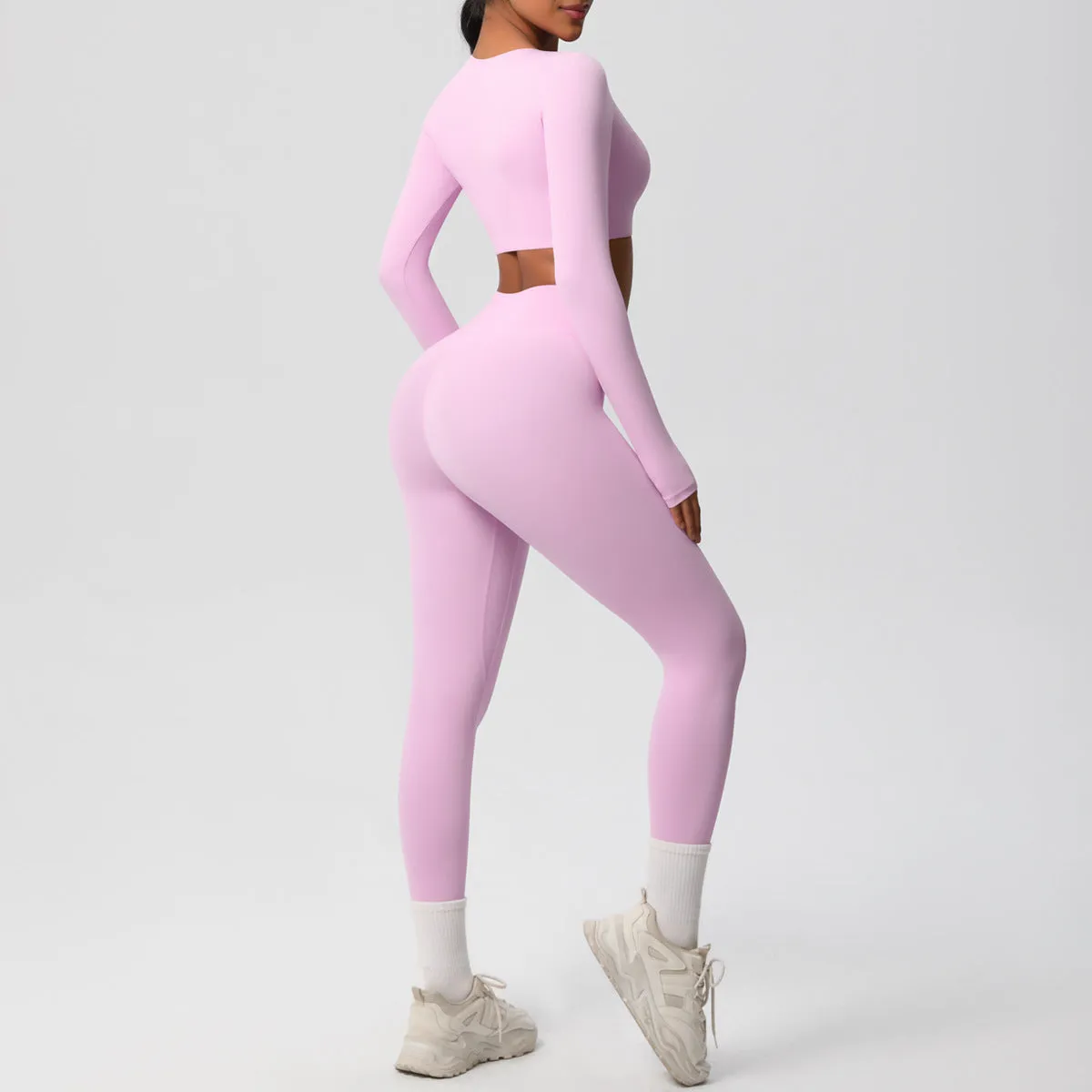 Sleek Long-Sleeve Yoga and Fitness Two-Piece Set for Active Comfort