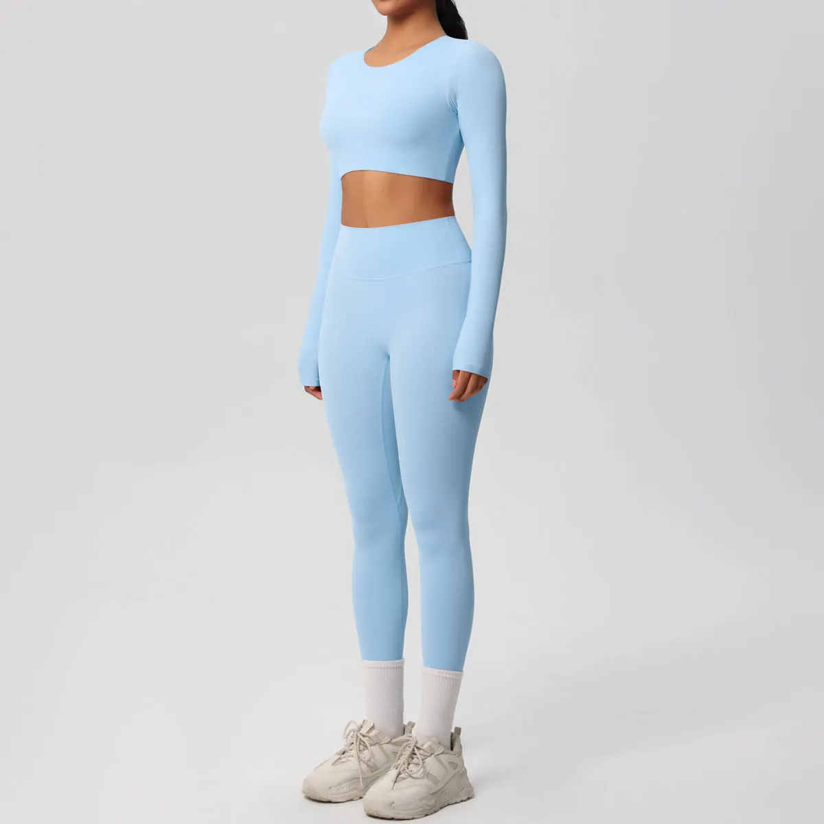 Sleek Long-Sleeve Yoga and Fitness Two-Piece Set for Active Comfort