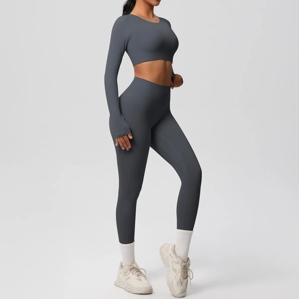 Sleek Long-Sleeve Yoga and Fitness Two-Piece Set for Active Comfort
