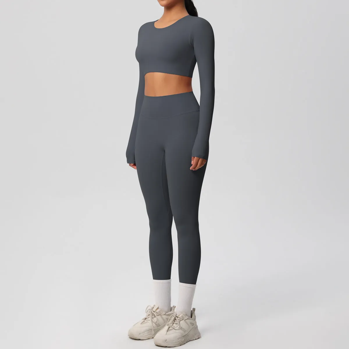 Sleek Long-Sleeve Yoga and Fitness Two-Piece Set for Active Comfort
