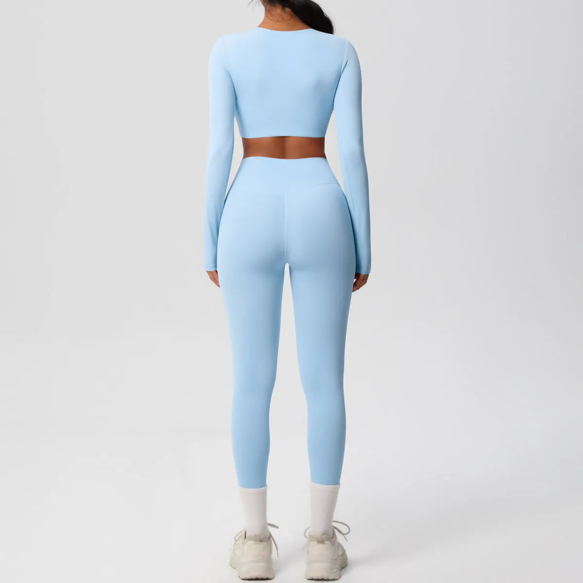 Sleek Long-Sleeve Yoga and Fitness Two-Piece Set for Active Comfort