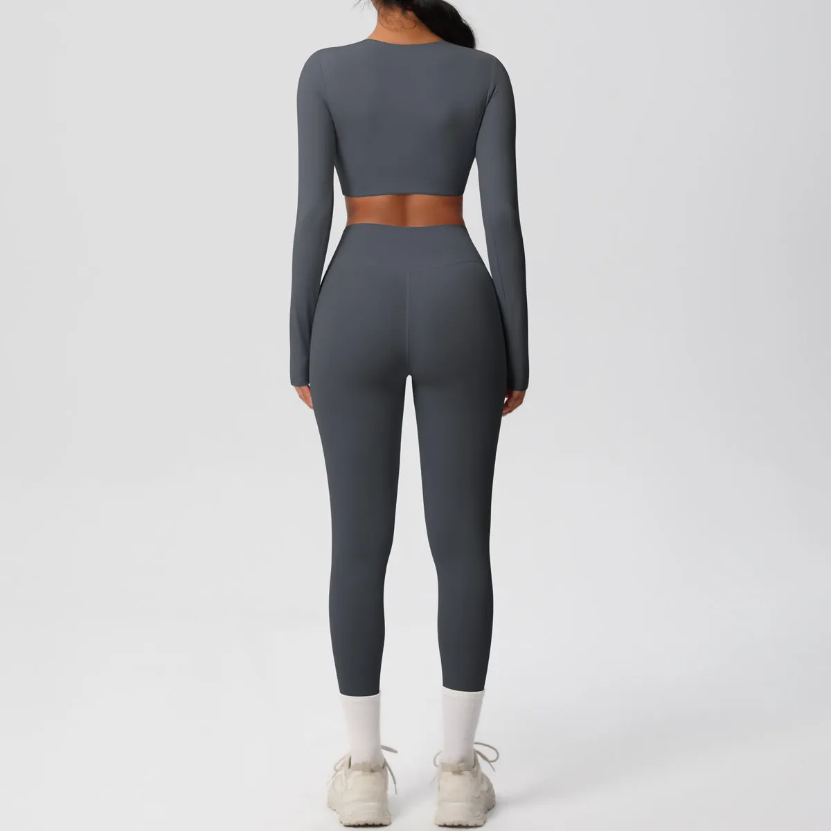 Sleek Long-Sleeve Yoga and Fitness Two-Piece Set for Active Comfort