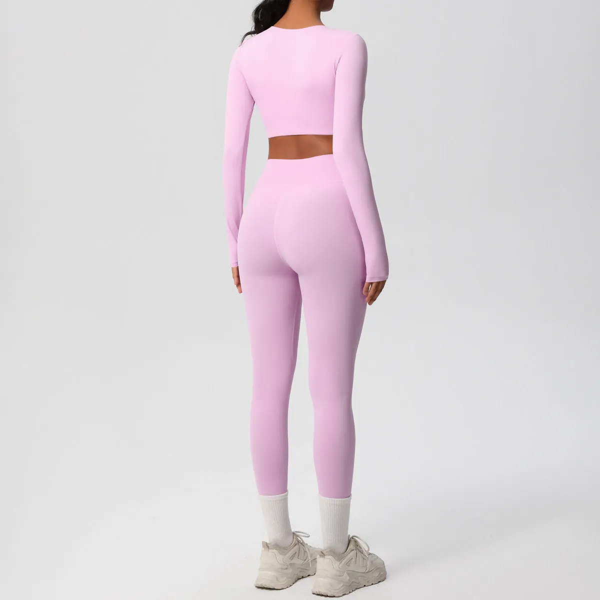 Sleek Long-Sleeve Yoga and Fitness Two-Piece Set for Active Comfort
