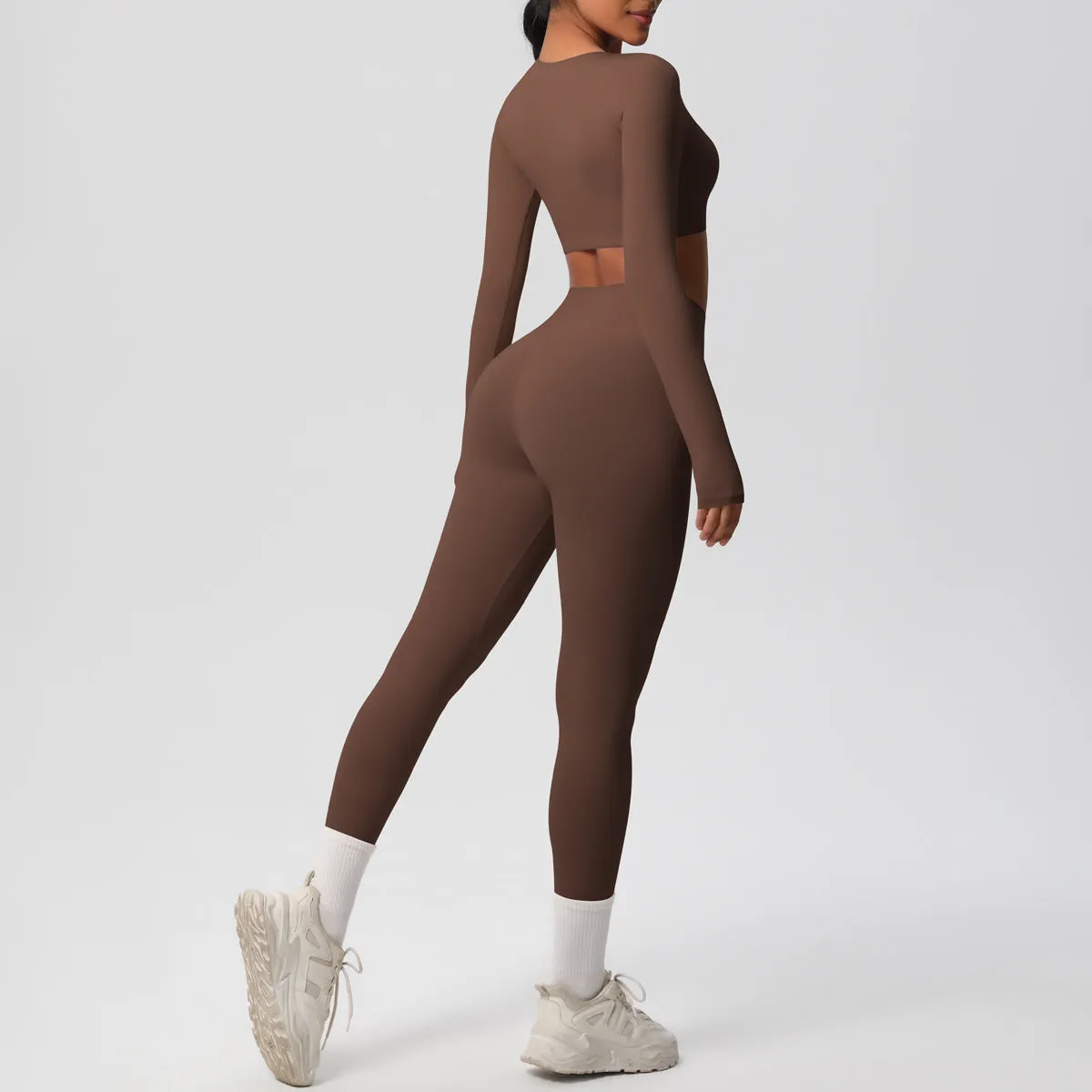 Sleek Long-Sleeve Yoga and Fitness Two-Piece Set for Active Comfort