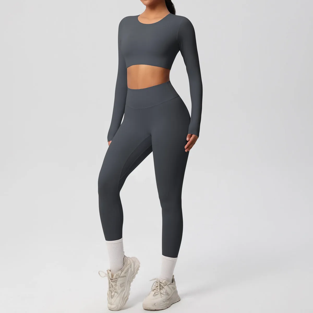 Sleek Long-Sleeve Yoga and Fitness Two-Piece Set for Active Comfort