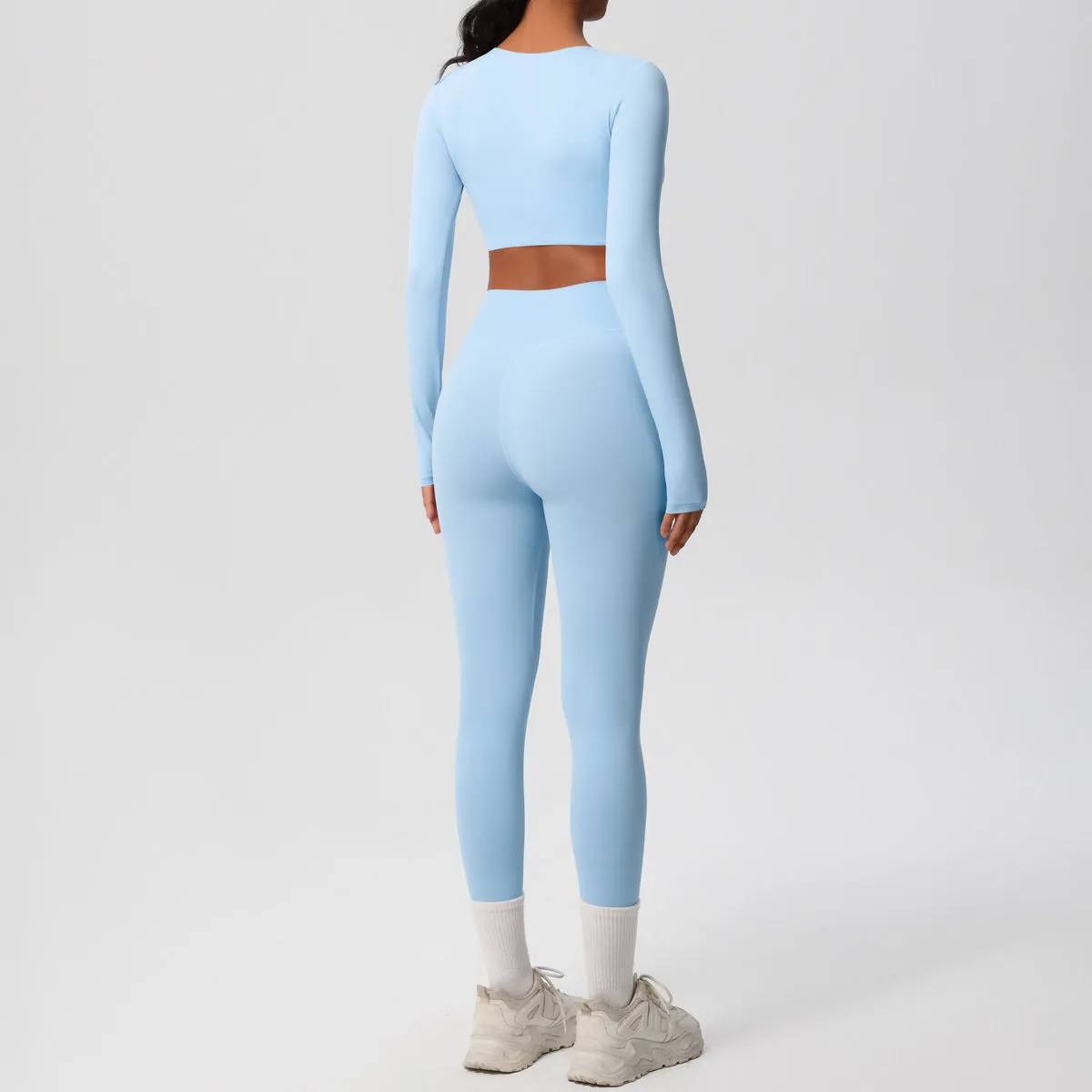 Sleek Long-Sleeve Yoga and Fitness Two-Piece Set for Active Comfort