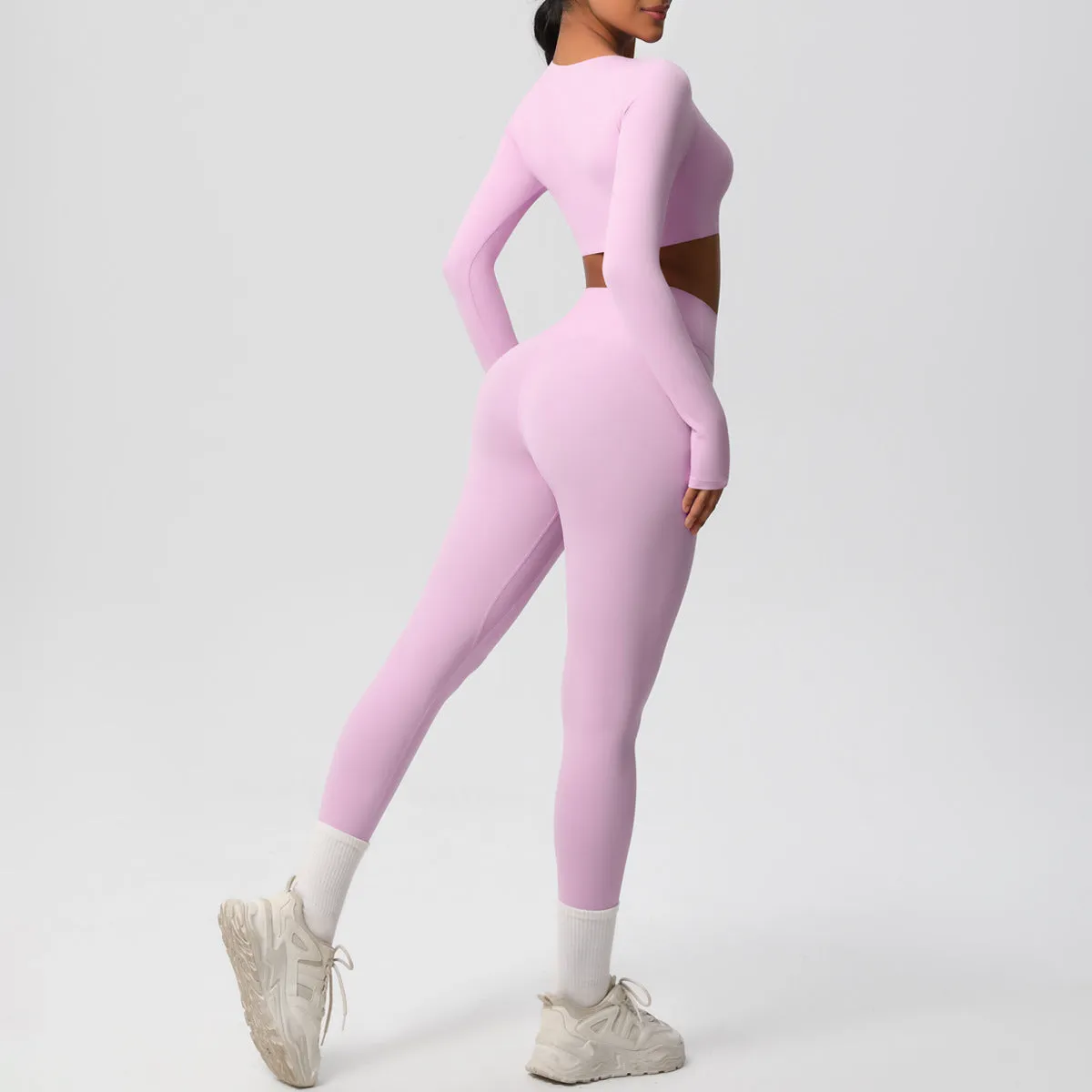 Sleek Long-Sleeve Yoga and Fitness Two-Piece Set for Active Comfort