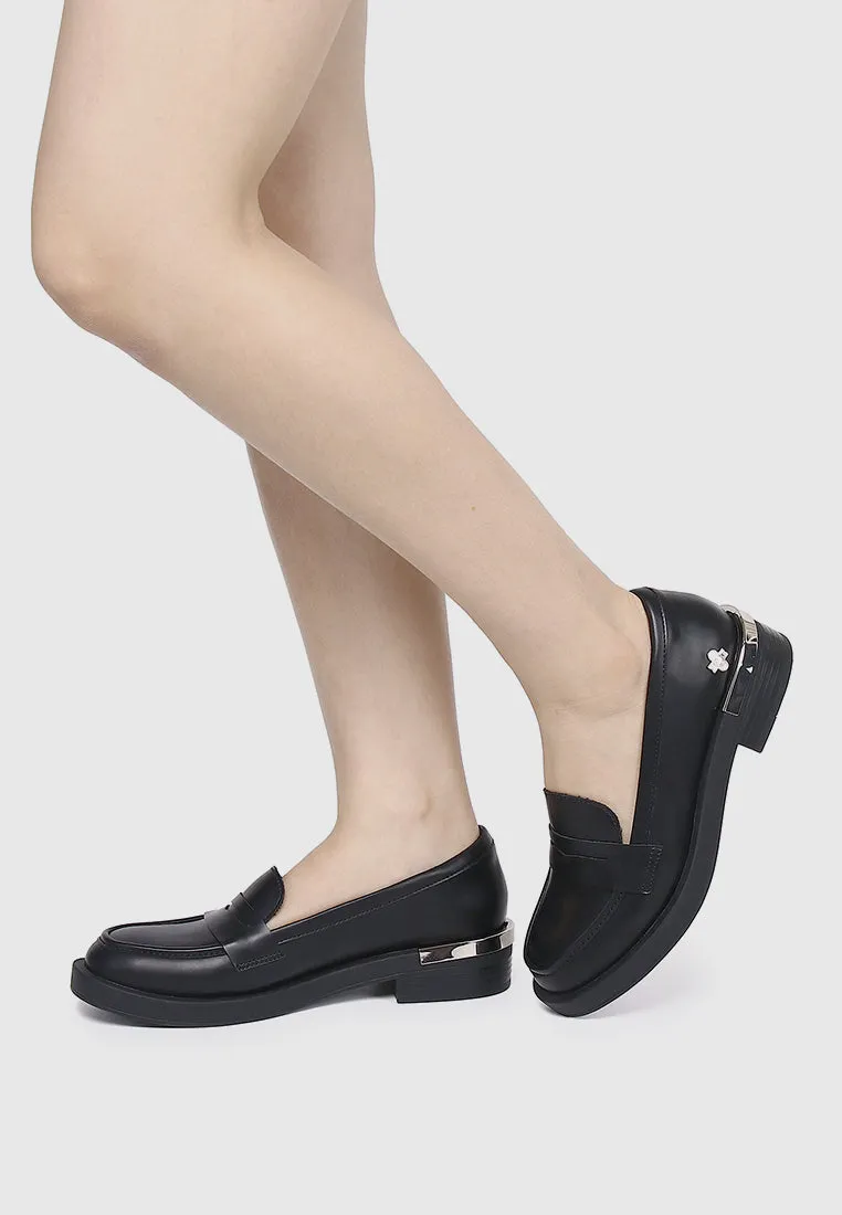 Smile Feels Good Loafers (Black)