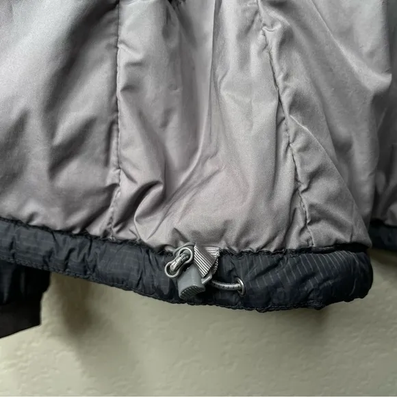 The North Face Women’s Performance Quilted Insulated Puffer Jacket Primaloft