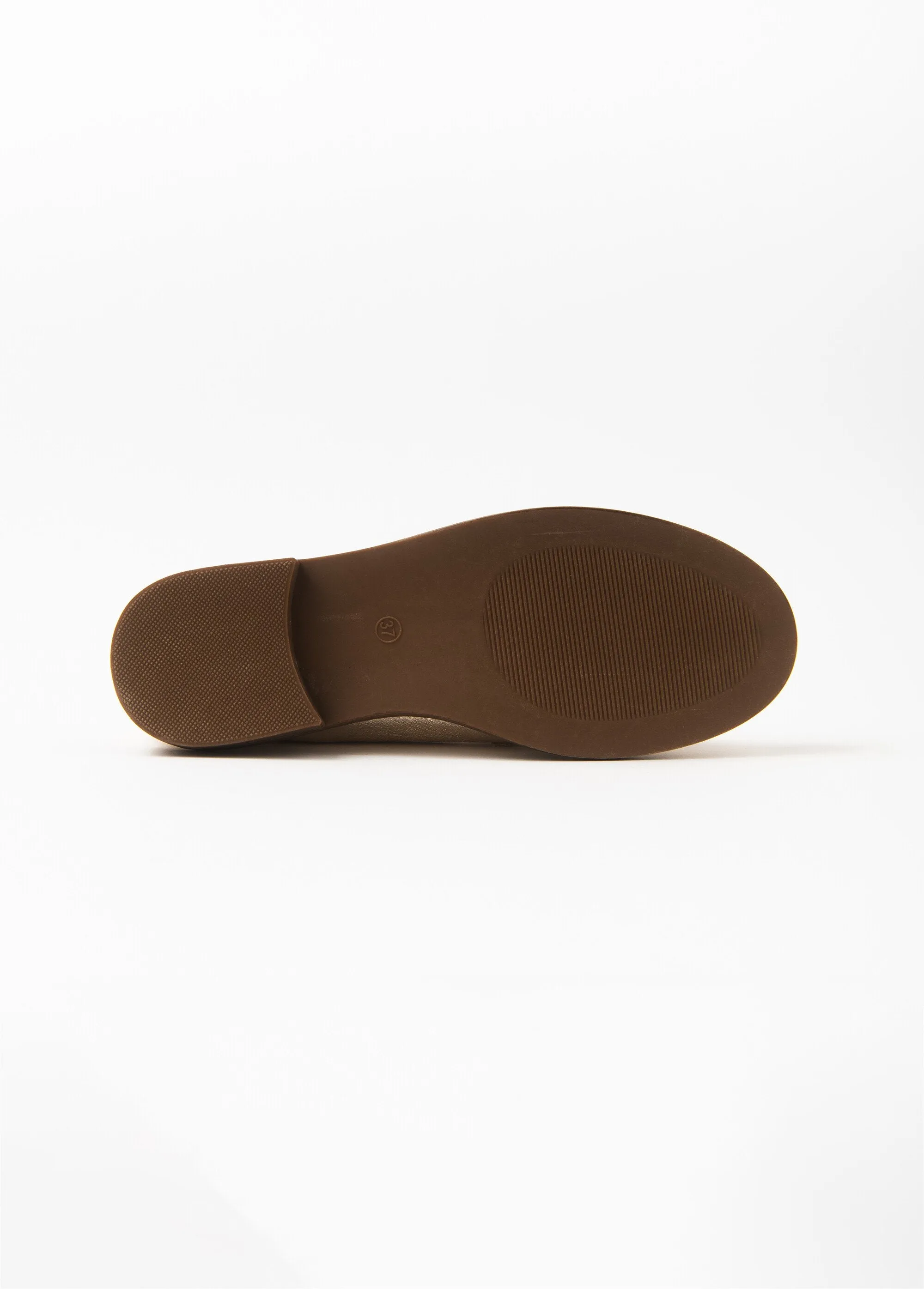 Trendy loafers with small heel