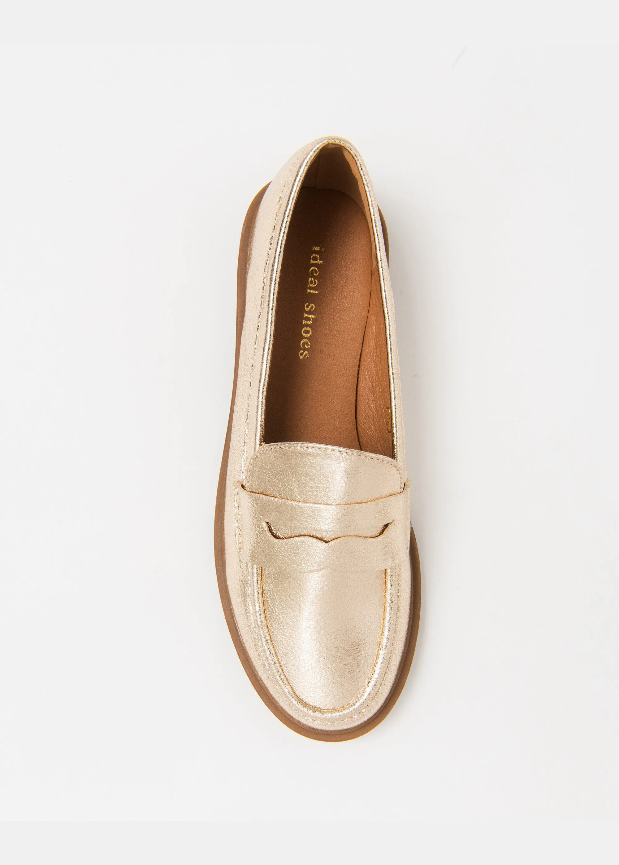 Trendy loafers with small heel