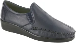 Women's Dream Slip On Loafer in Navy