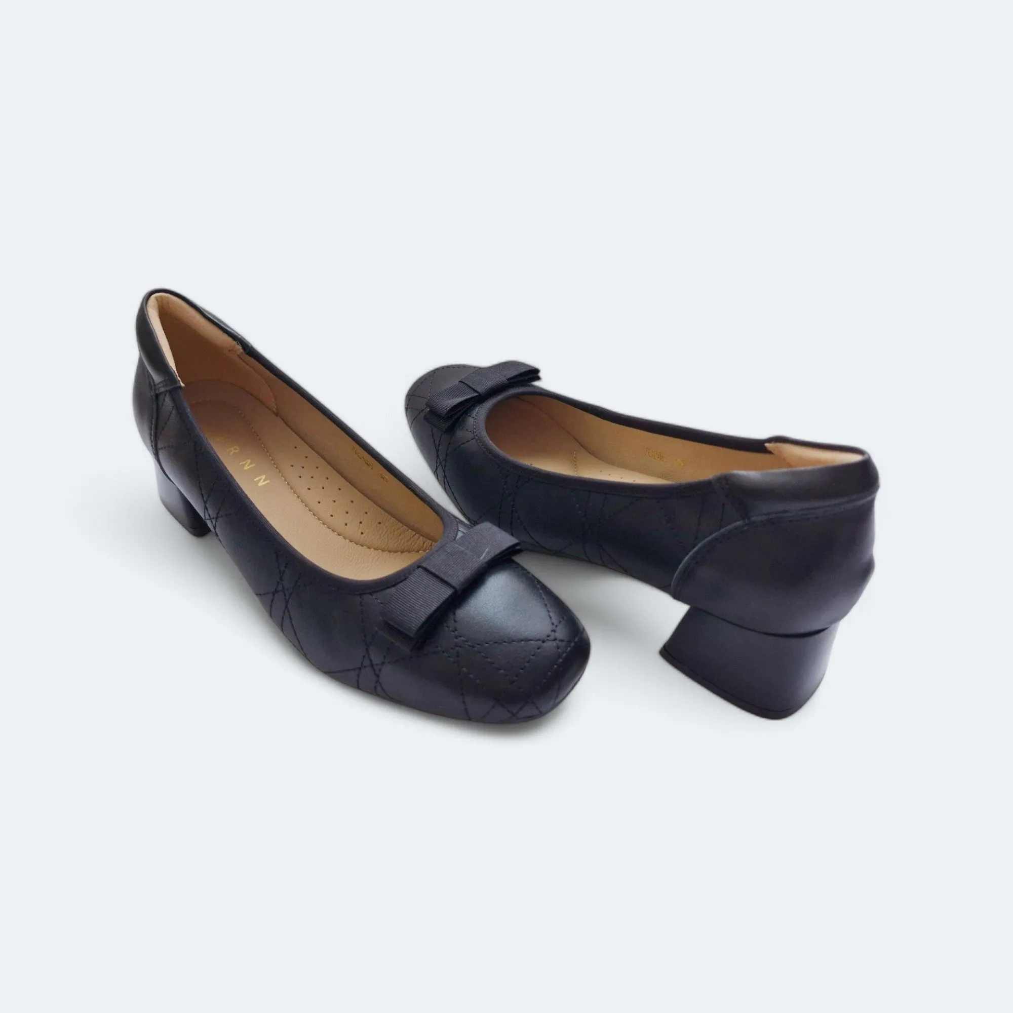 Yuri Elegant Leather Heel